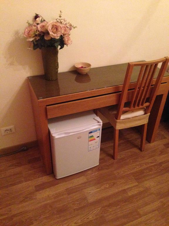 Le Charme House 2 Bed & Breakfast Рим Екстериор снимка
