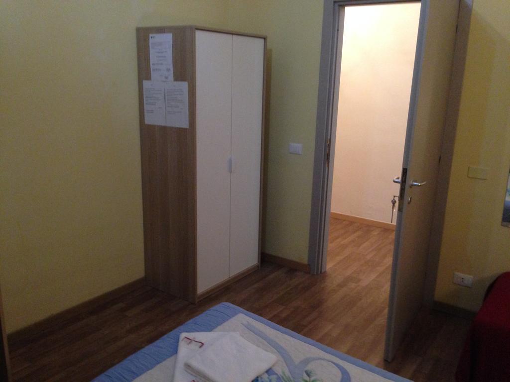 Le Charme House 2 Bed & Breakfast Рим Екстериор снимка