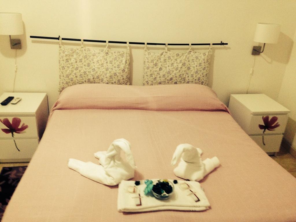 Le Charme House 2 Bed & Breakfast Рим Екстериор снимка