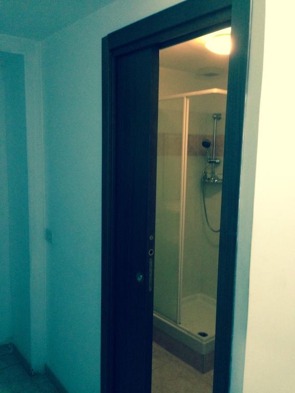 Le Charme House 2 Bed & Breakfast Рим Екстериор снимка