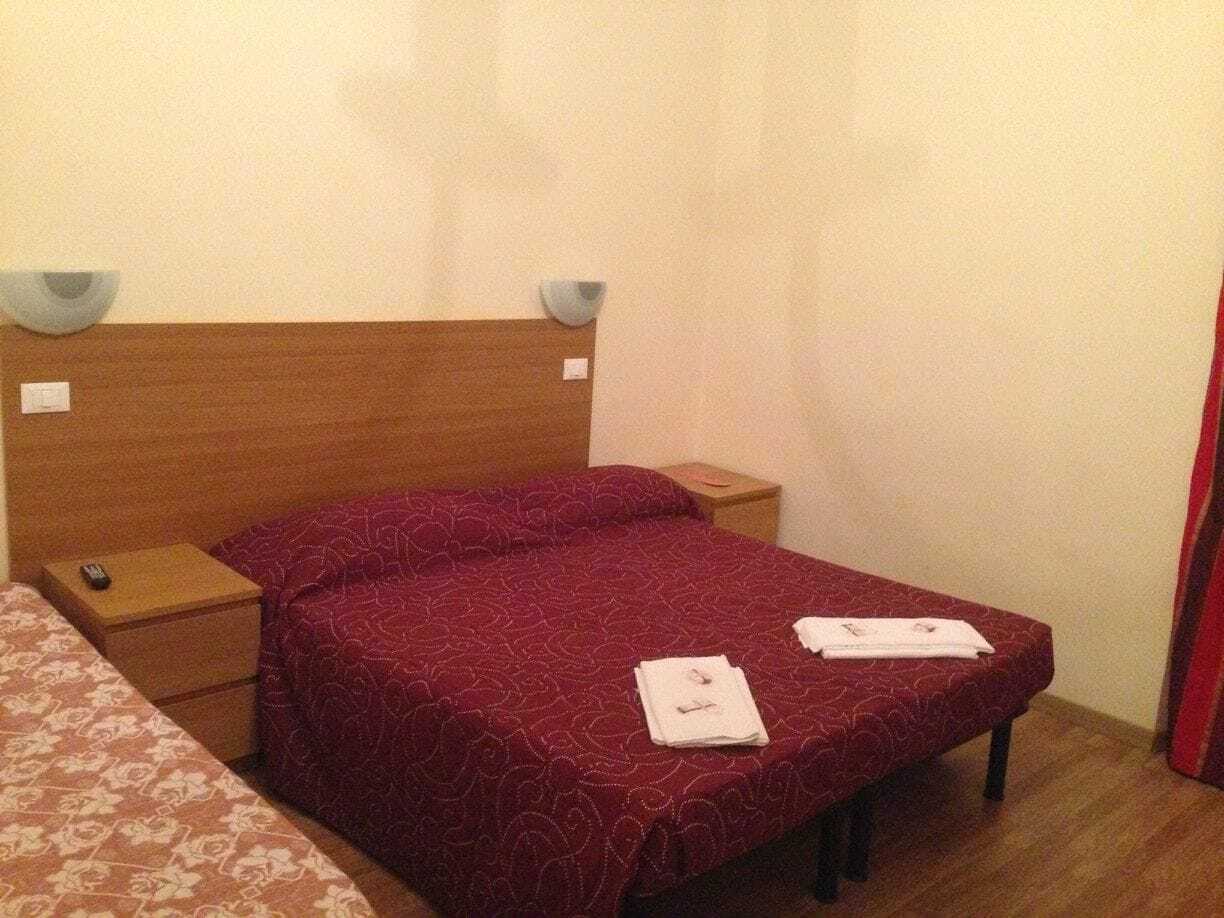 Le Charme House 2 Bed & Breakfast Рим Екстериор снимка